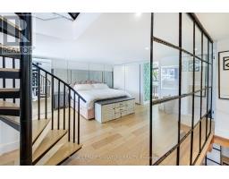 Upper - 6 Littlehayes Lane, Toronto, ON M5T1L8 Photo 16