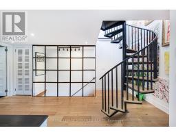 Upper - 6 Littlehayes Lane, Toronto, ON M5T1L8 Photo 18