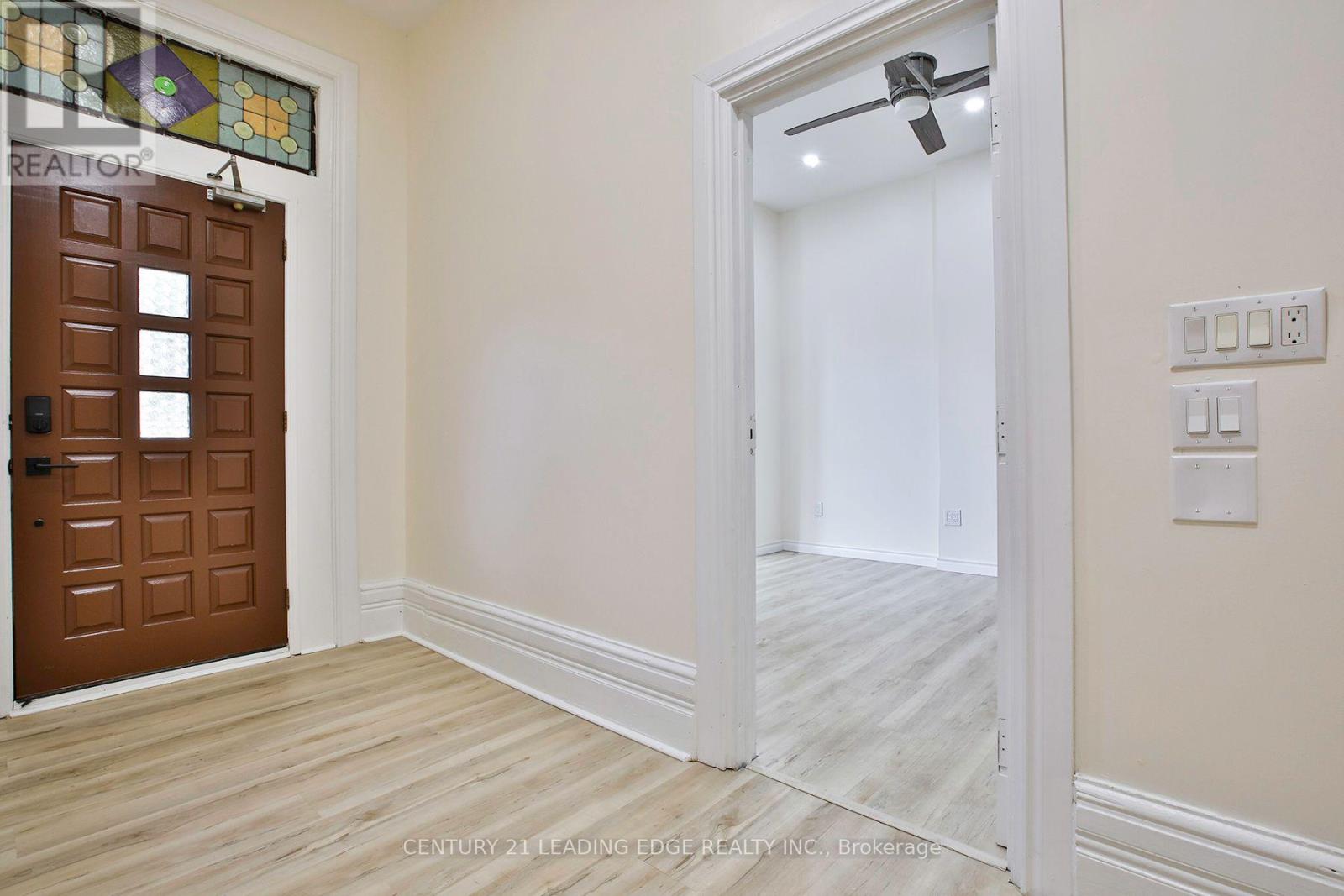 9 BORDEN STREET - 3