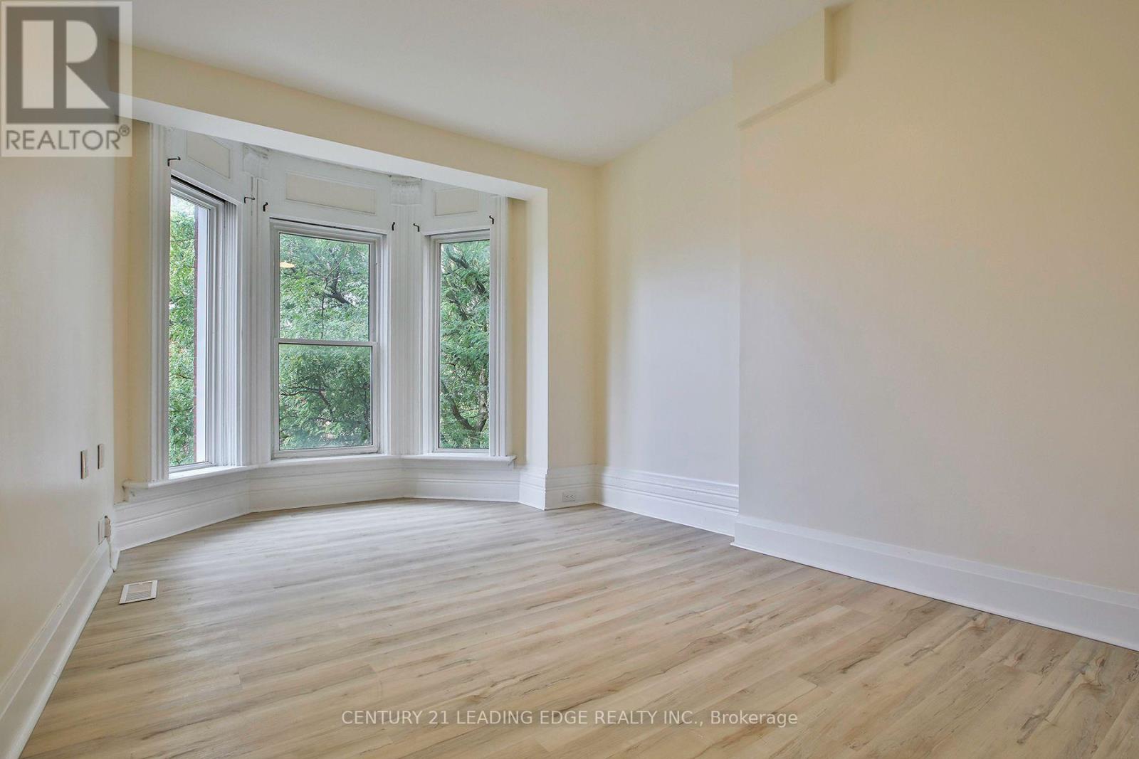 9 BORDEN STREET - Image 31