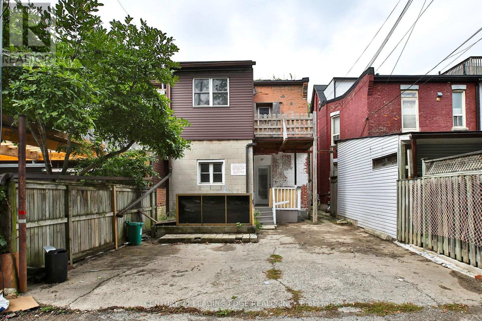 9 BORDEN STREET - Image 44