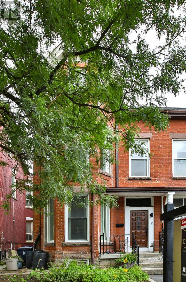 9 BORDEN STREET - Image 47