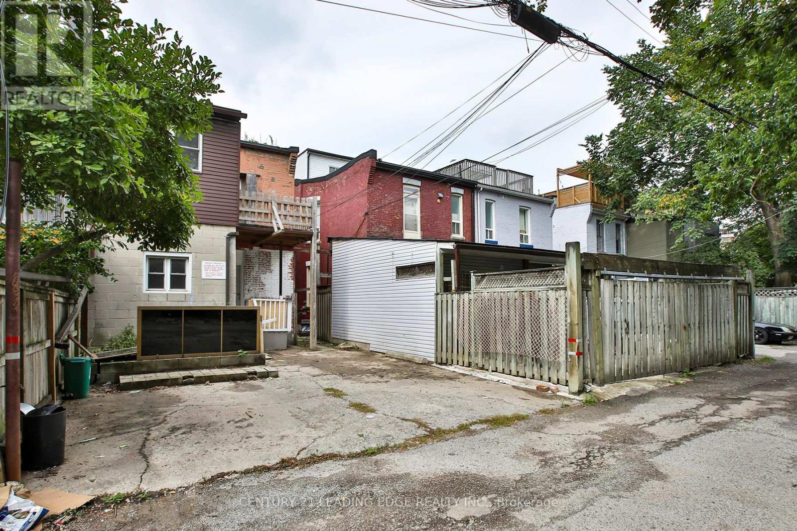 9 BORDEN STREET - 49