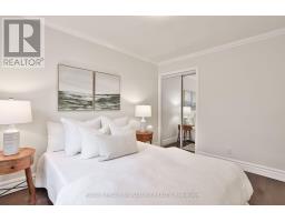 17 Flora Drive, Toronto, ON M1P1A1 Photo 24