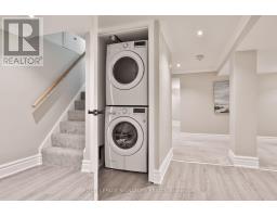 17 Flora Drive, Toronto, ON M1P1A1 Photo 35