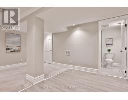 17 Flora Drive, Toronto, ON M1P1A1 Photo 36