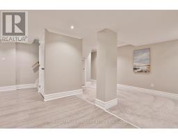 17 Flora Drive, Toronto, ON M1P1A1 Photo 37