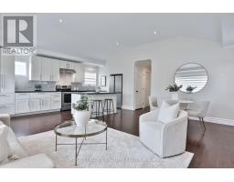 17 Flora Drive, Toronto, ON M1P1A1 Photo 8
