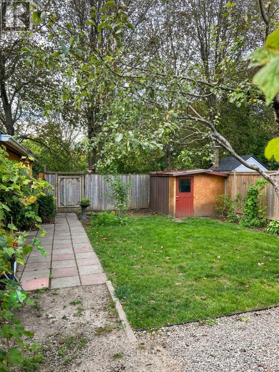 58 DEANVAR AVENUE - 9