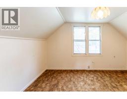 502 12 Street N, Lethbridge, AB T1H2G8 Photo 25