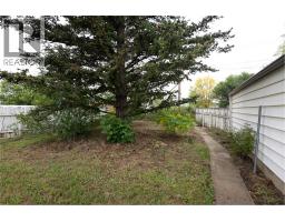 502 12 Street N, Lethbridge, AB T1H2G8 Photo 30
