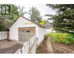 502 12 Street N, Lethbridge, AB T1H2G8 Photo 33