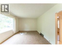 502 12 Street N, Lethbridge, AB T1H2G8 Photo 8