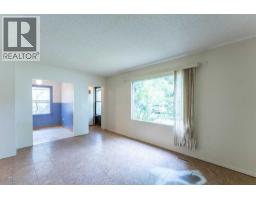 502 12 Street N, Lethbridge, AB T1H2G8 Photo 9