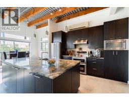 1075 W 1st Street, North Vancouver, BC V7P3T4 Photo 12