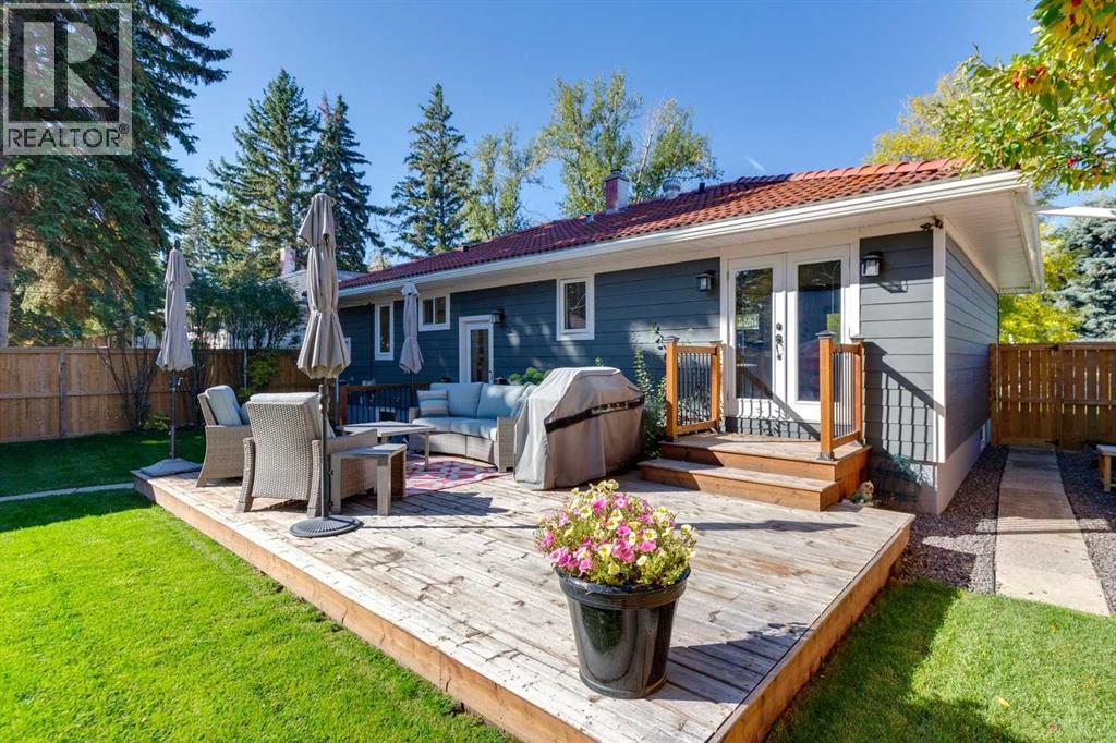 4212 45 Street SW - 26