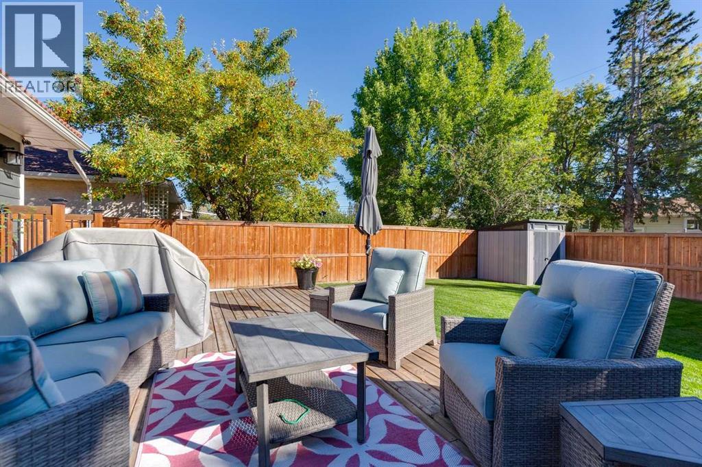 4212 45 Street SW - 27