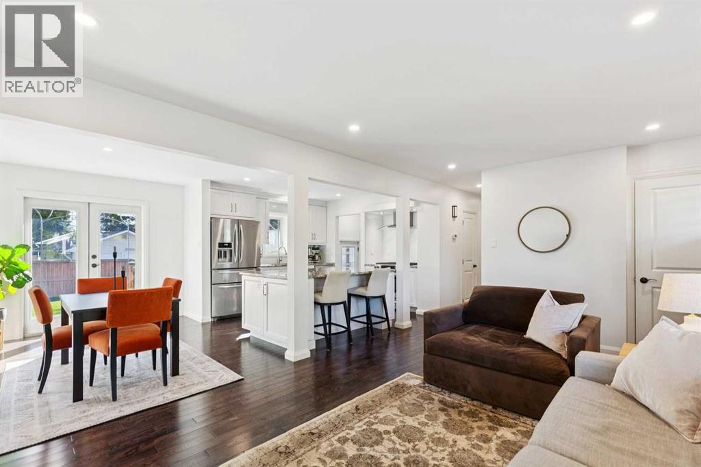 4212 45 Street SW - 4