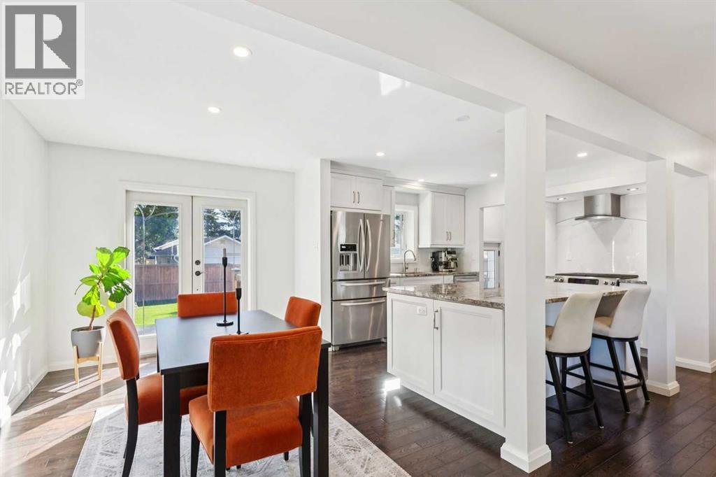 4212 45 Street SW - 5