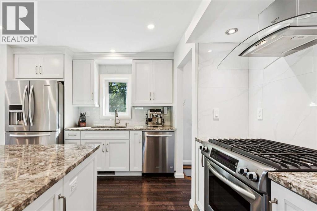 4212 45 Street SW - 8