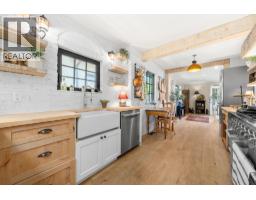 626 E 13th Street, North Vancouver, BC V7L2M5 Photo 12