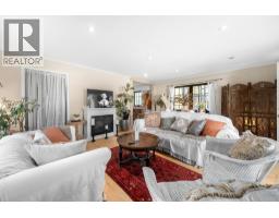 626 E 13th Street, North Vancouver, BC V7L2M5 Photo 16