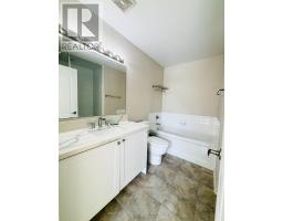 33 Walter Dove Court, Aurora, ON L4G0S8 Photo 8