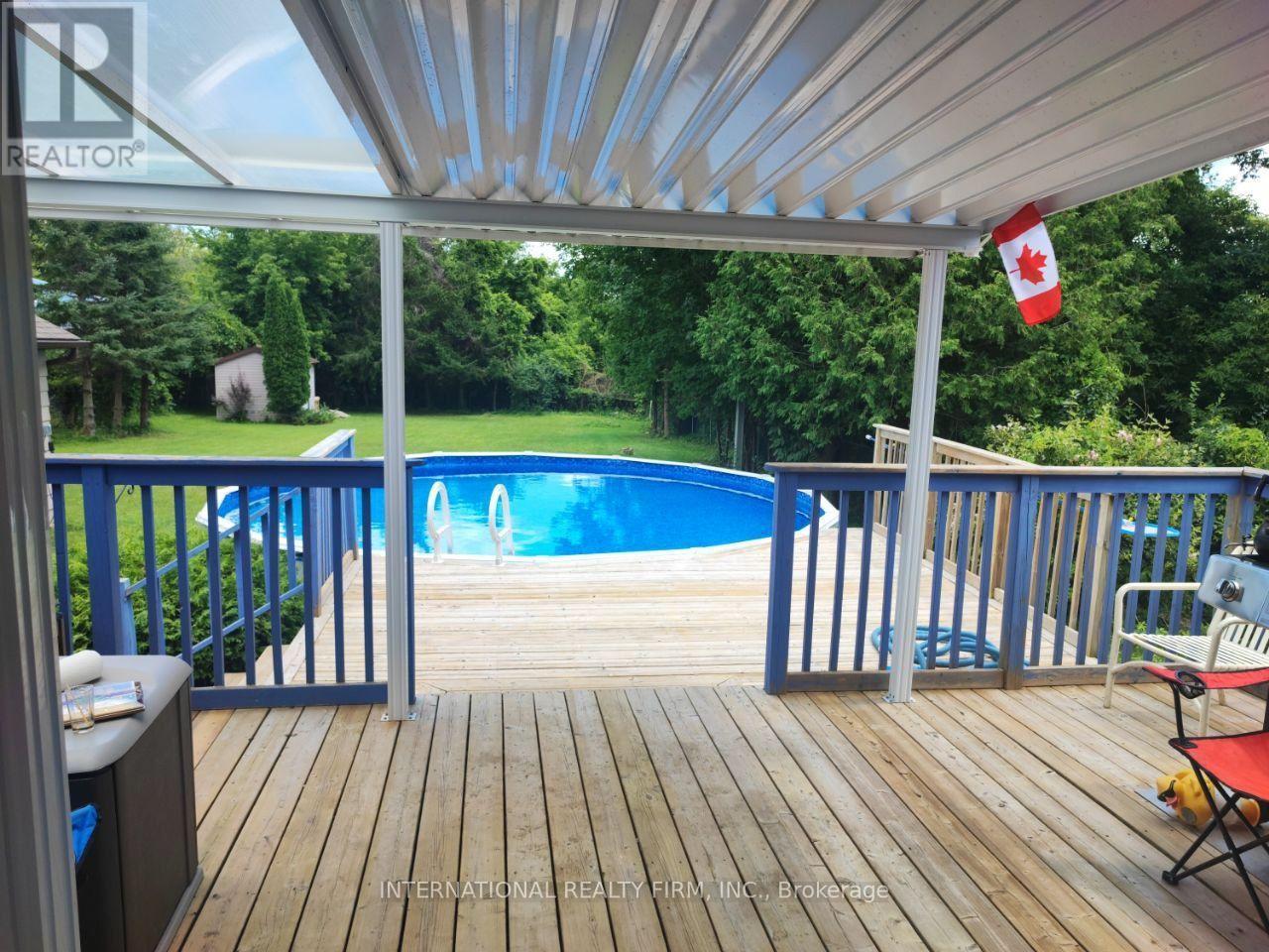 533 THE QUEENSWAY S STREET, Georgina (Keswick South) — photo 2