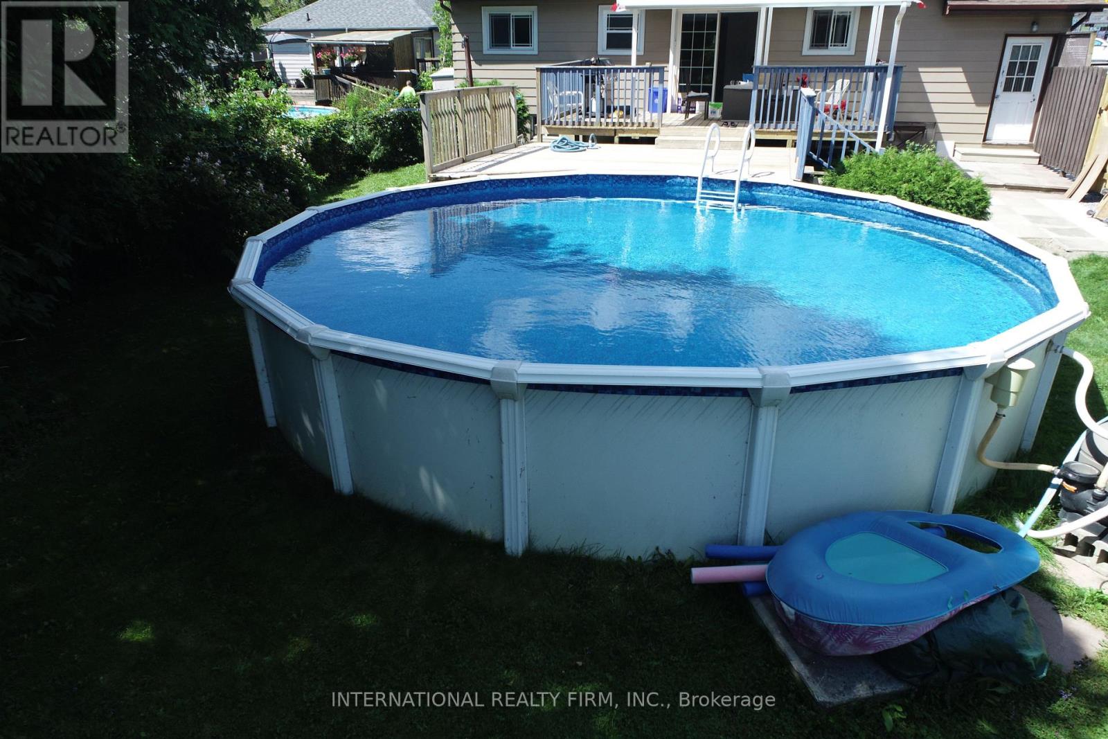 533 THE QUEENSWAY S STREET, Georgina (Keswick South) — photo 3