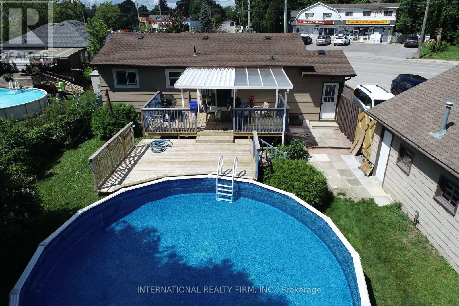 533 THE QUEENSWAY S STREET, Georgina (Keswick South) — photo 4