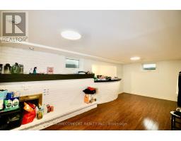 12 Banbury Court, Aurora, ON L4G3M9 Photo 37