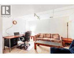 933 Marcombe Drive NE - photo 14