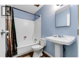 933 Marcombe Drive NE - photo 12