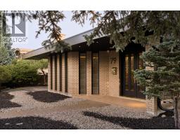79 Bel-Aire Place SW - photo 2