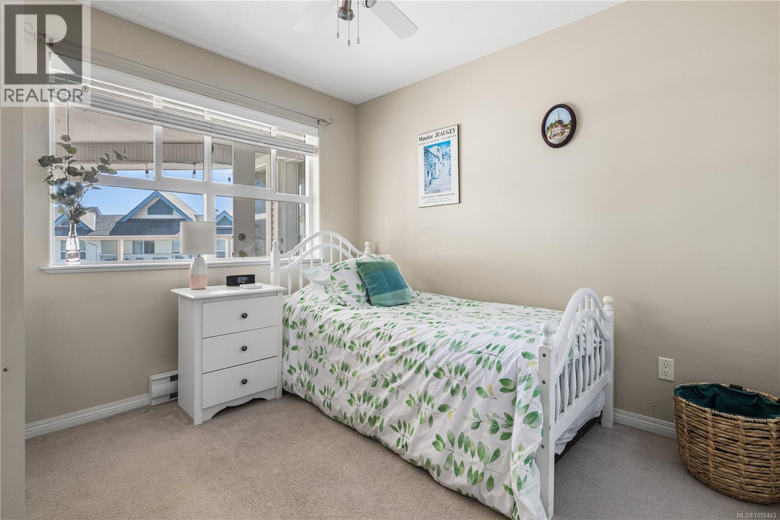 #303 350 South Island Hwy - 15