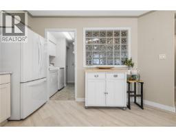 303 350 South Island Hwy, Campbell River, BC V9W1A5 Photo 13