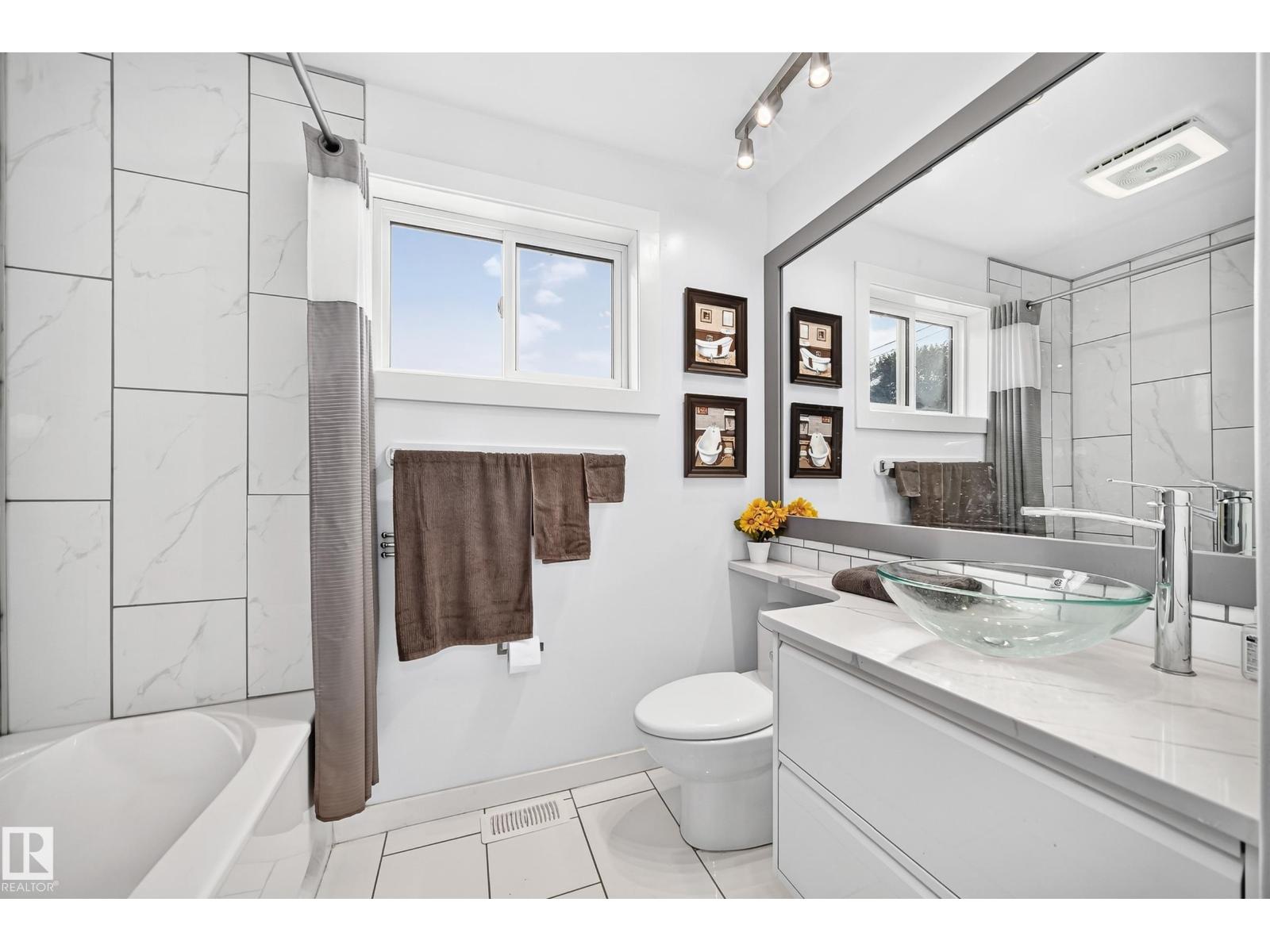 12045 64 ST NW - 17