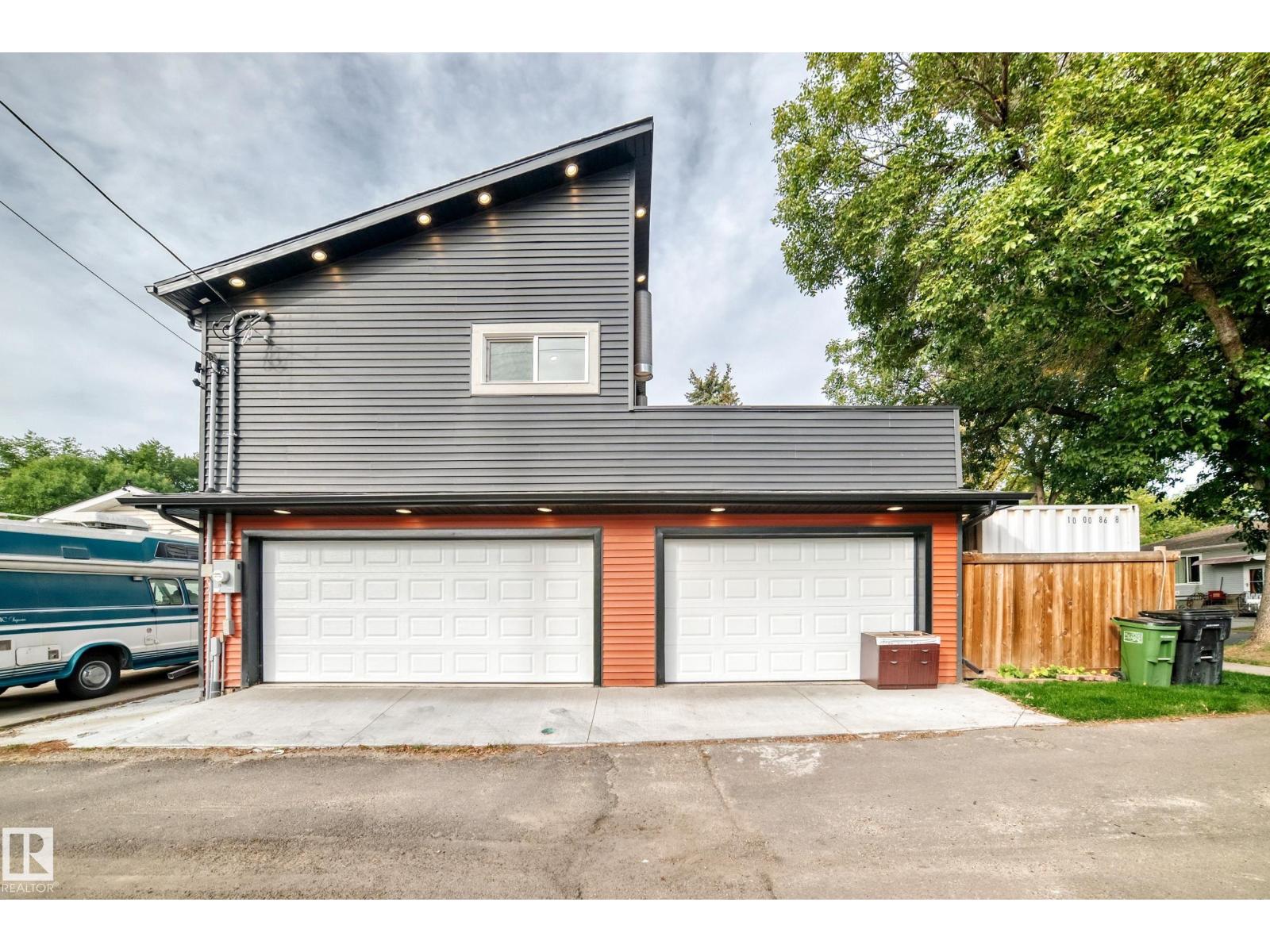 12045 64 ST NW, Edmonton, Alberta, T5W4J5, Edmonton, Alberta — photo 2 of 5
