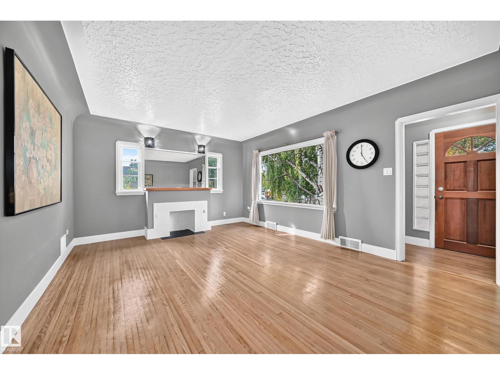 12045 64 ST NW - 27