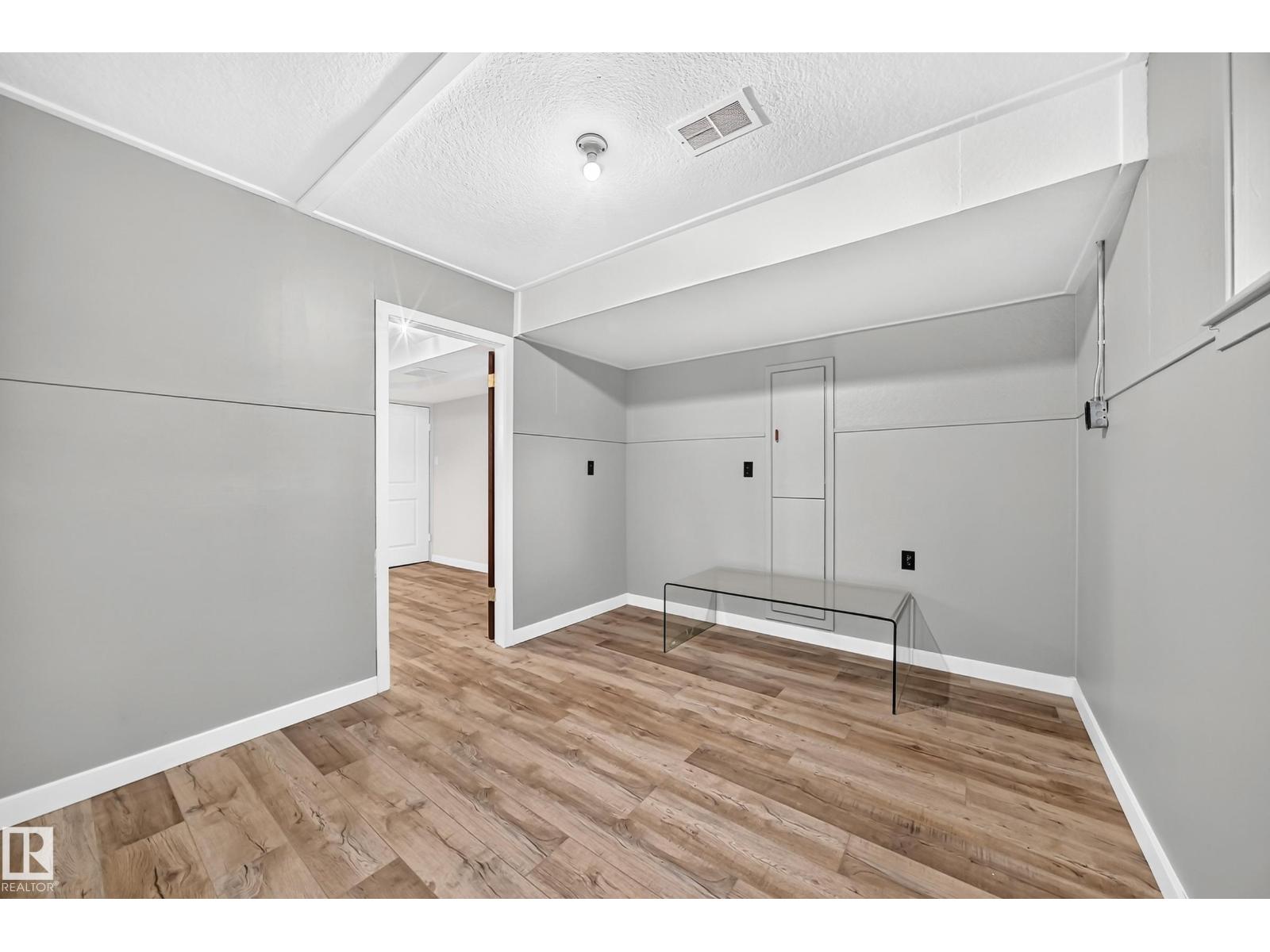 12045 64 ST NW - 41