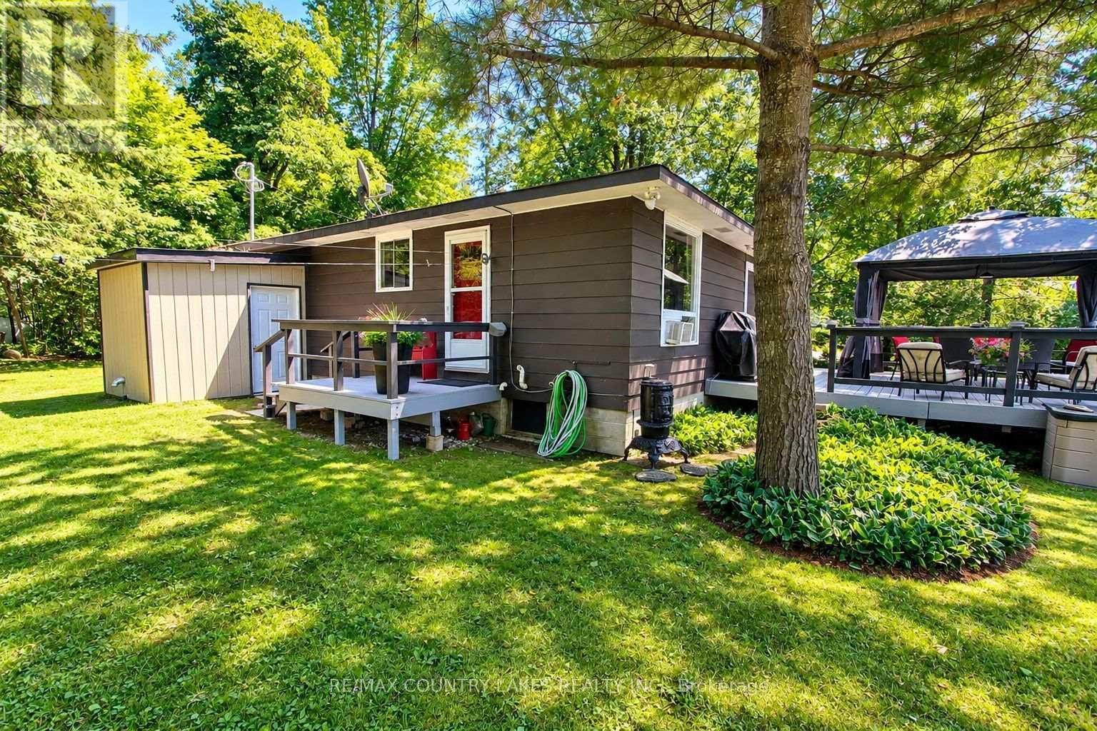 31 HILLCREST AVENUE - 5