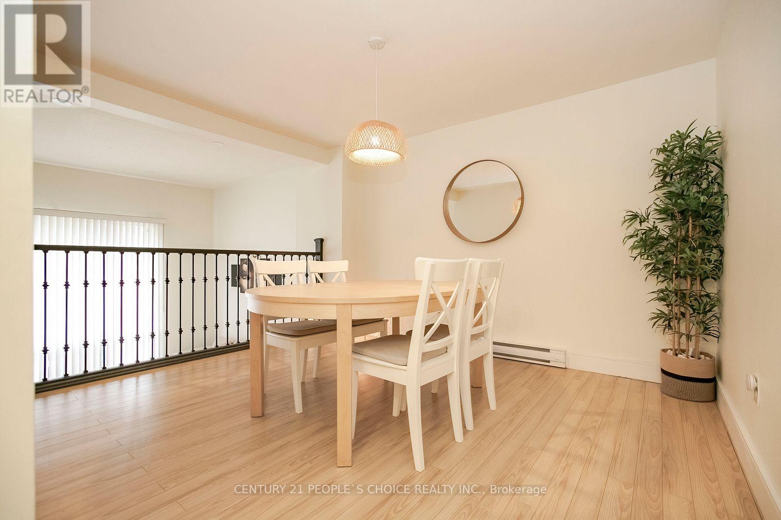 98 DARRAS COURT - 15