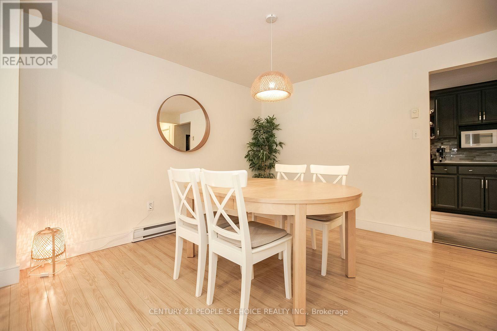 98 DARRAS COURT - 16