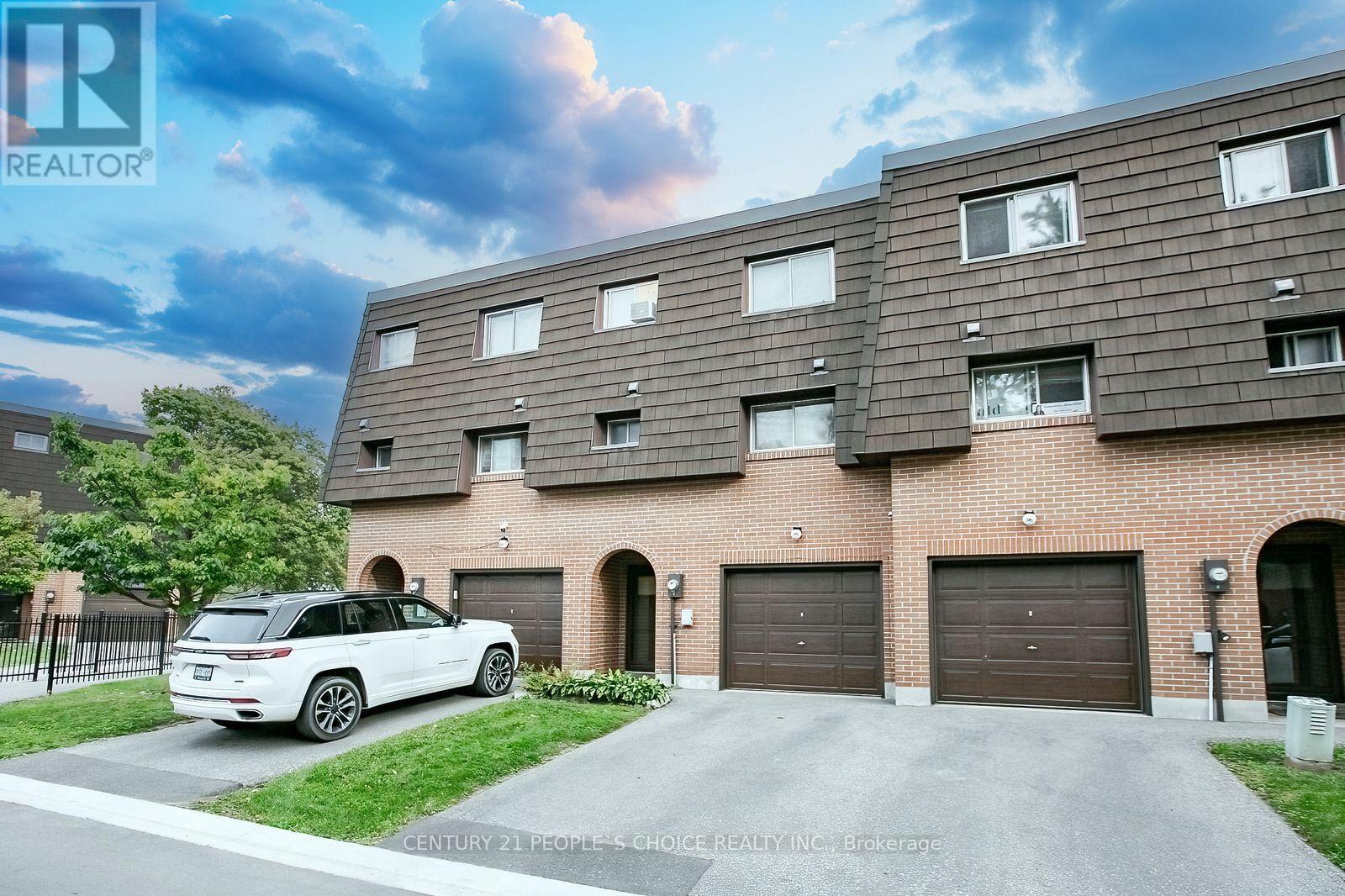 Photo of 98 DARRAS COURT