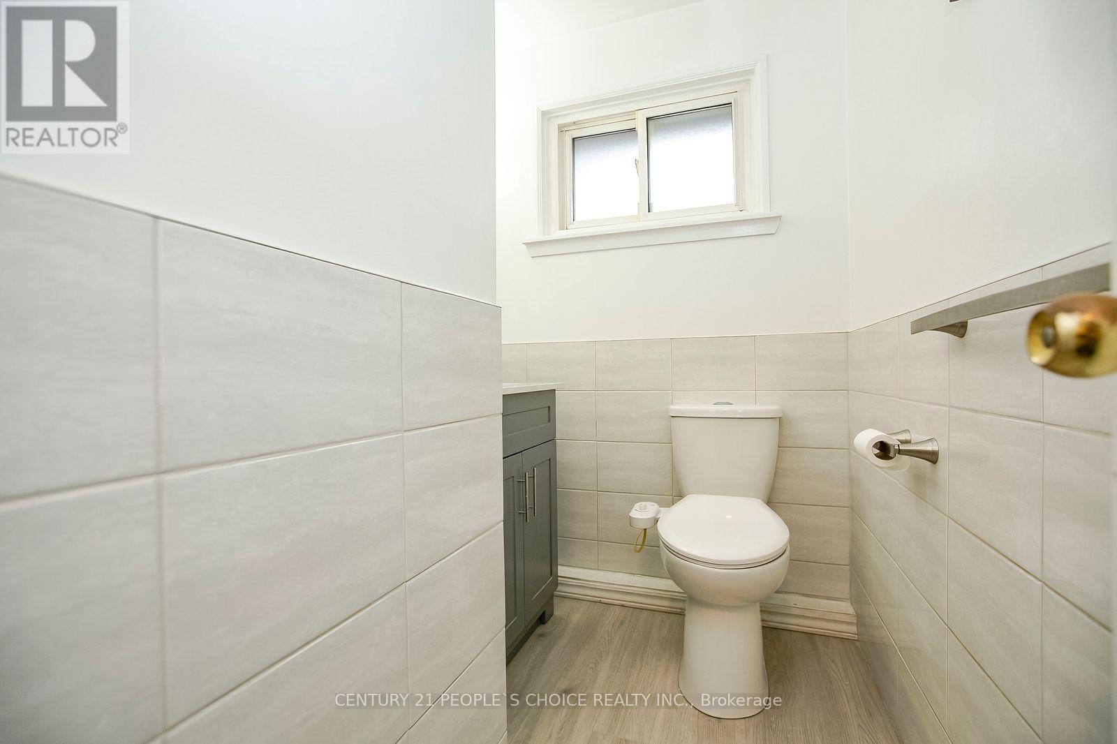 98 DARRAS COURT - 21