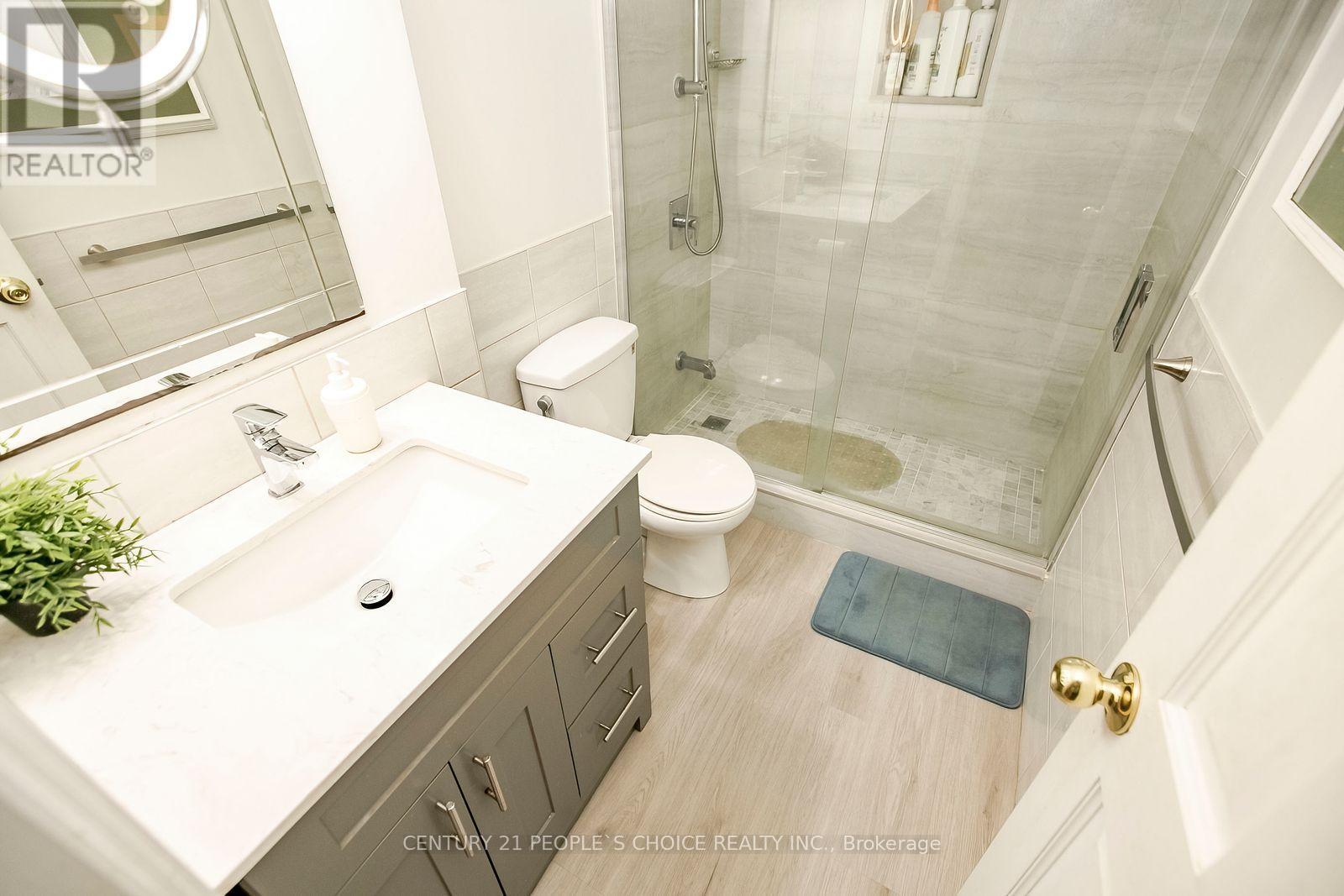98 DARRAS COURT - 24