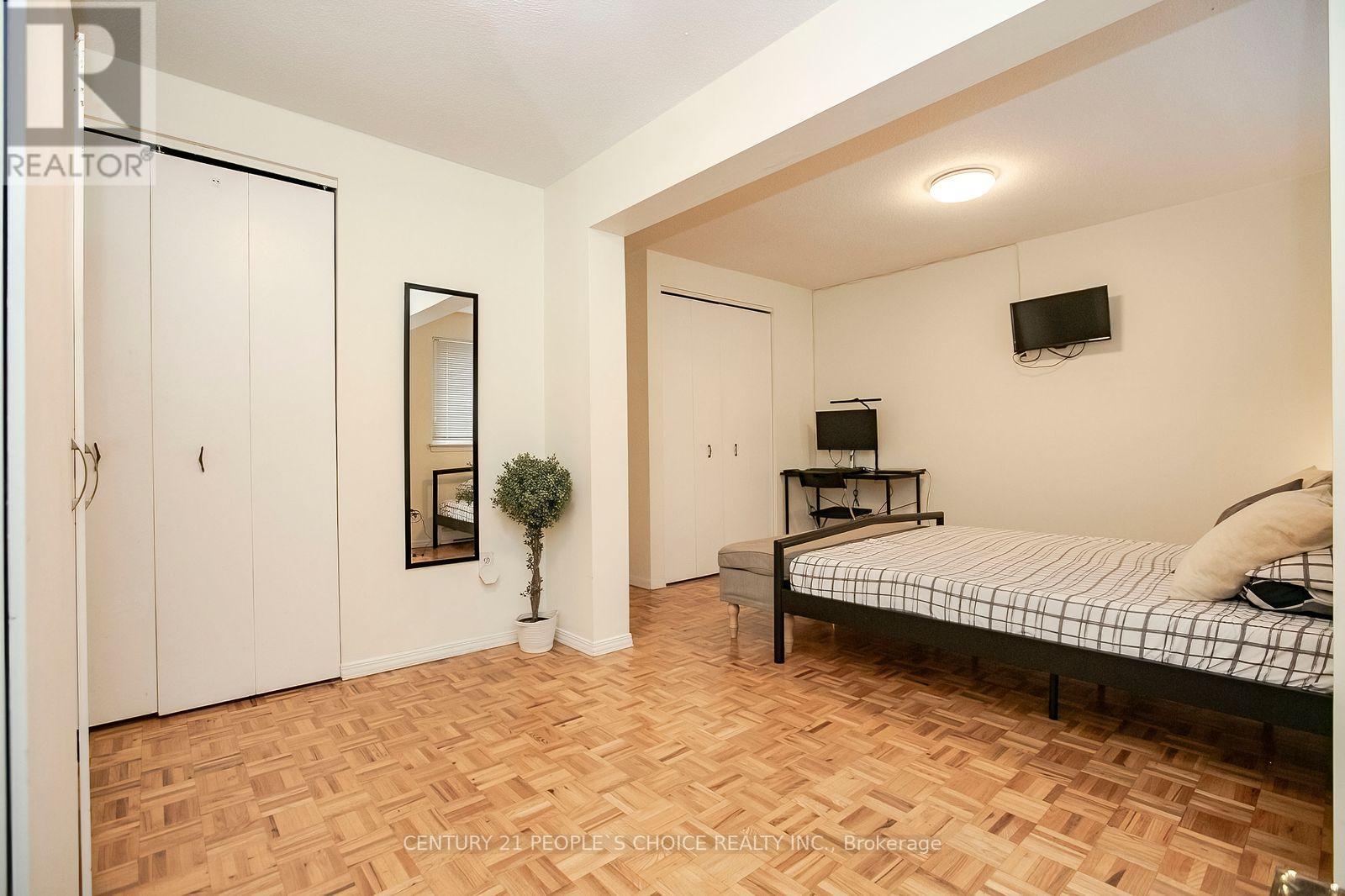 98 DARRAS COURT - 29