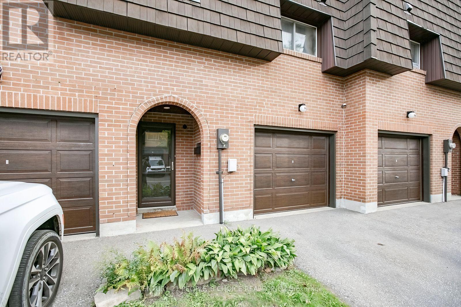 Photo of 98 DARRAS COURT