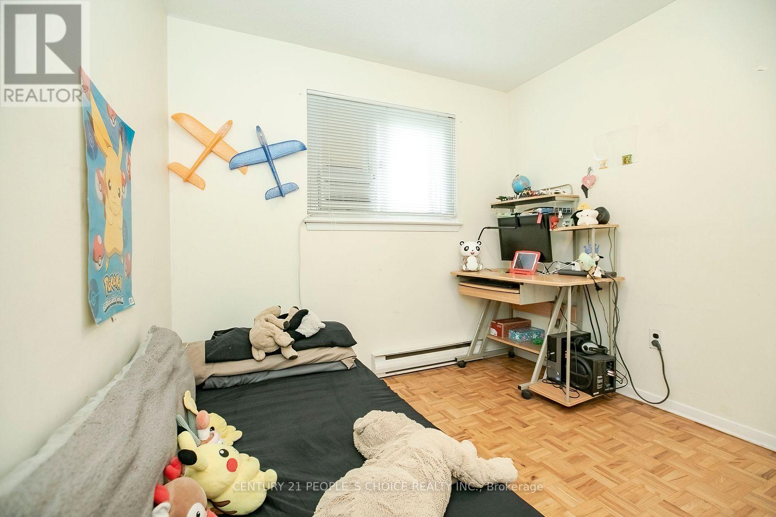 98 DARRAS COURT - 33