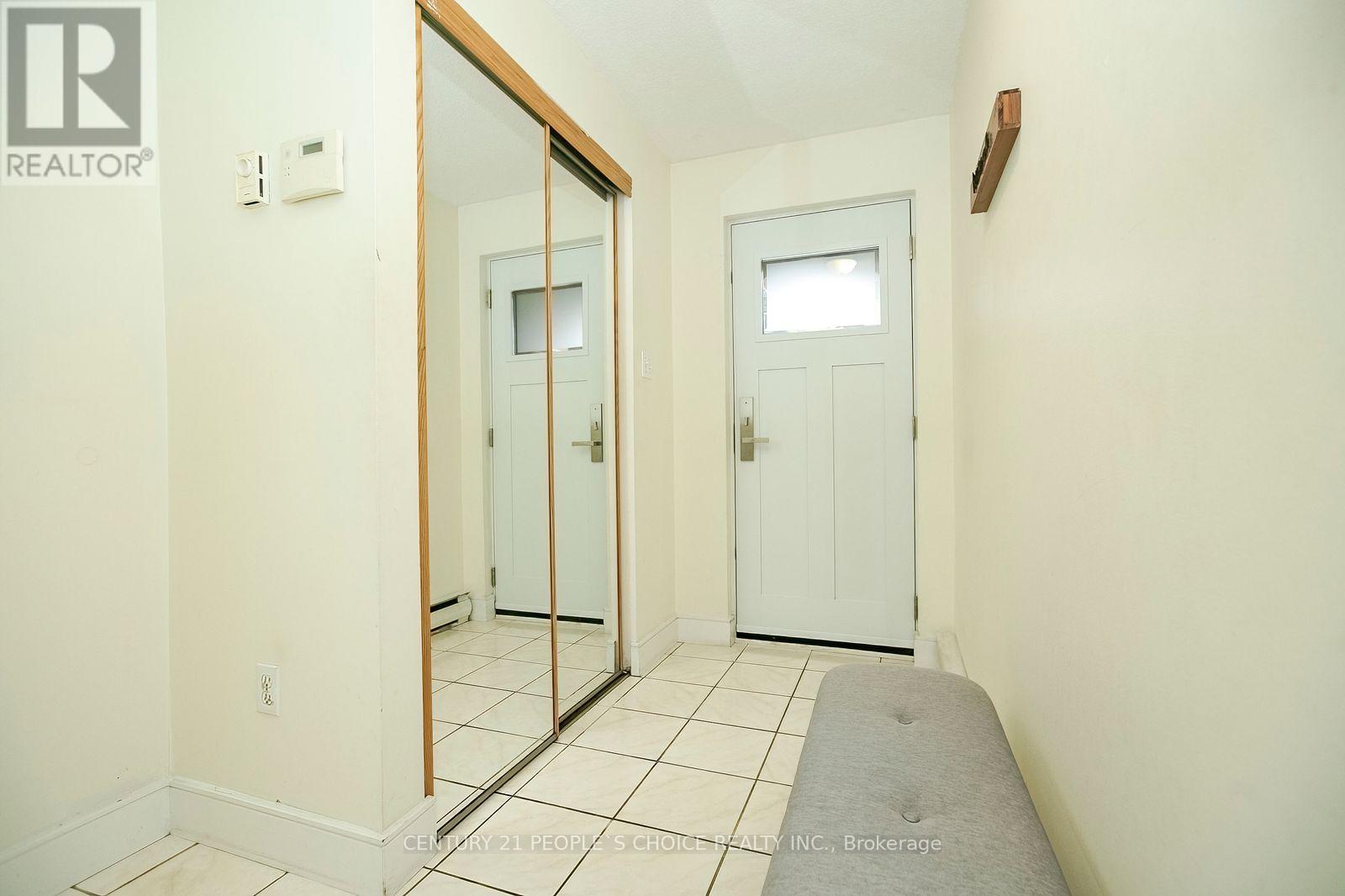 Photo of 98 DARRAS COURT